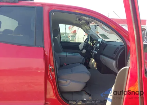 2011 Toyota Tundra Grade 4.6L V8 z USA, uszkodzony, nr VIN 5TFRM5F14BX025583